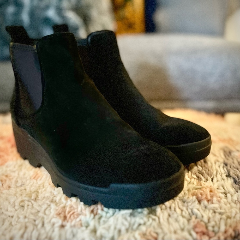 The Perfect Eileen Fisher Suede Bootie